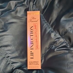 Too Faced Lipi Injection